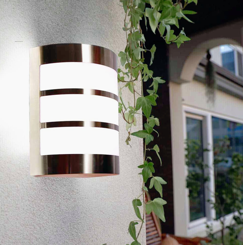 Applique in acciaio a fasce per esterni – Balcone e terrazzo, attacco E27 IP44 - ambraled