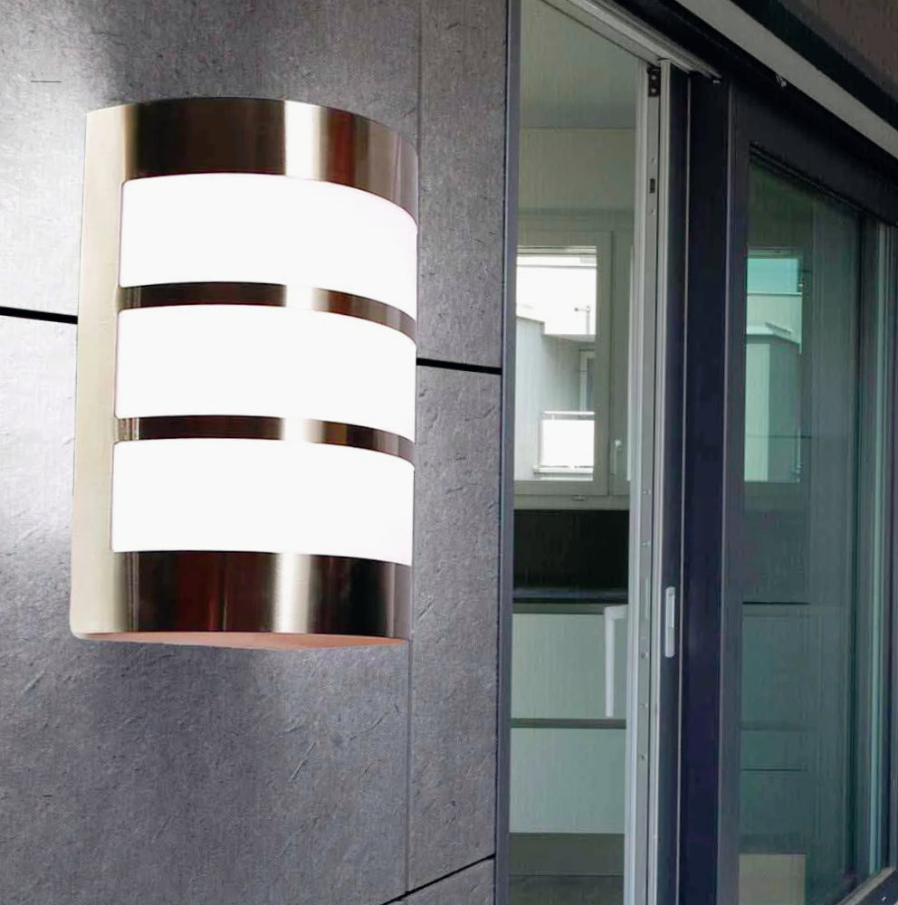 Applique in acciaio a fasce per esterni – Balcone e terrazzo, attacco E27 IP44 - ambraled