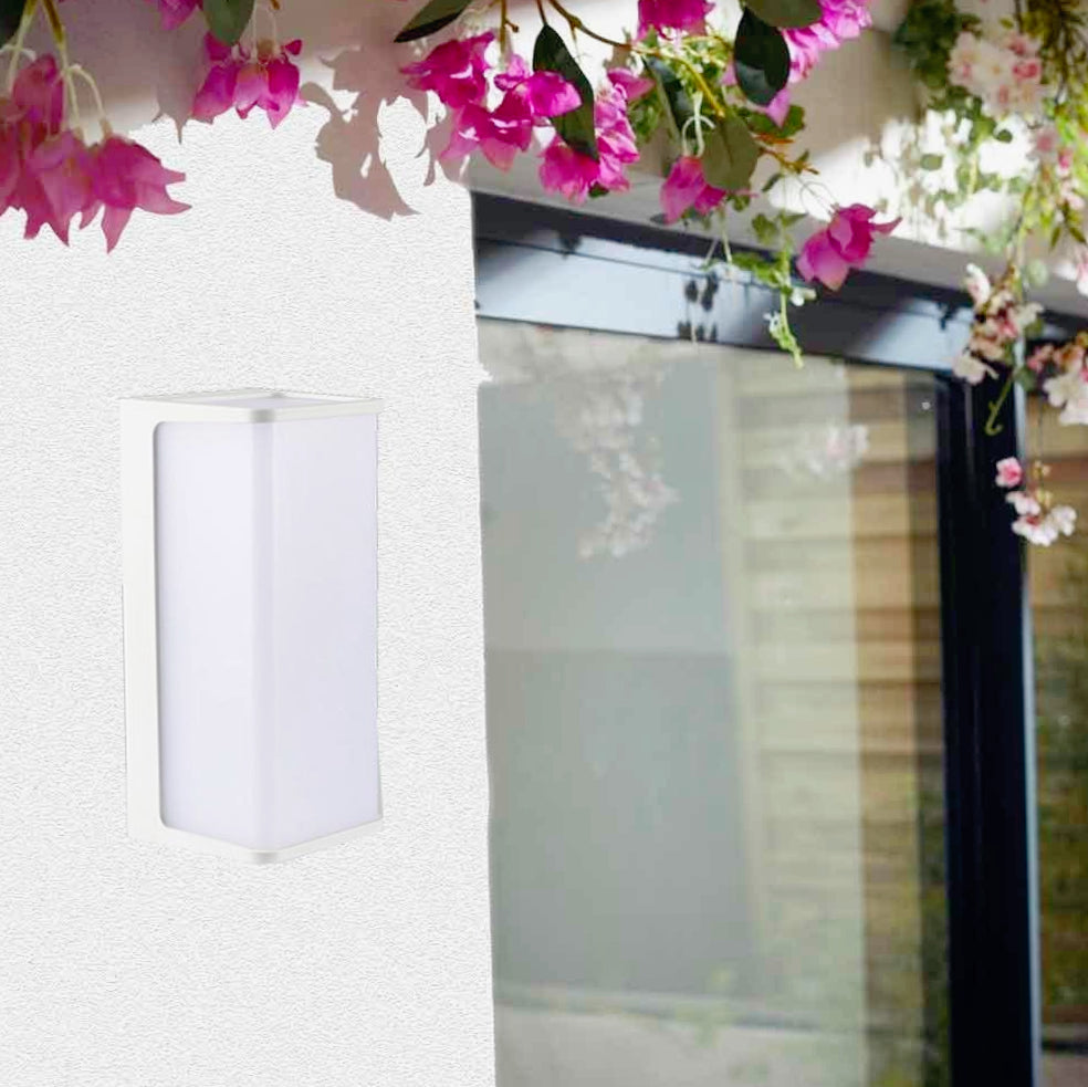 Luce esterna LED bianca 10W IP65 – Applique per facciate, balconi e pareti esterne - ambraled