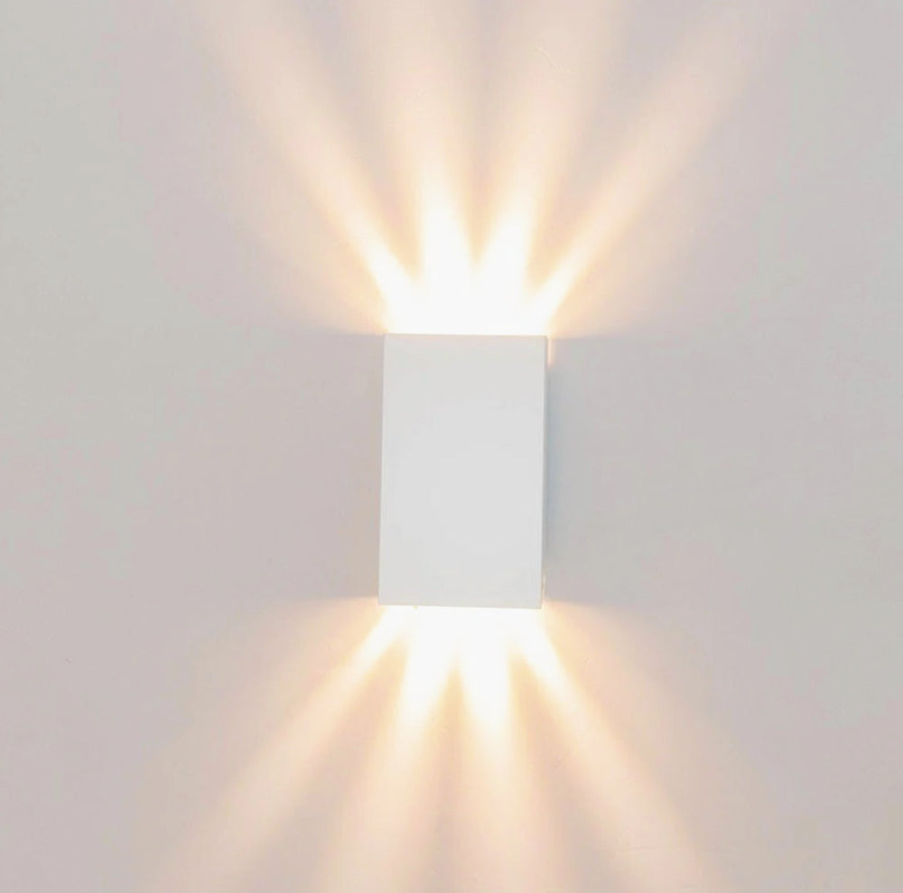 Applique LED esterna 10W doppio fascio di luce regolabile – Protezione IP65 - ambraled