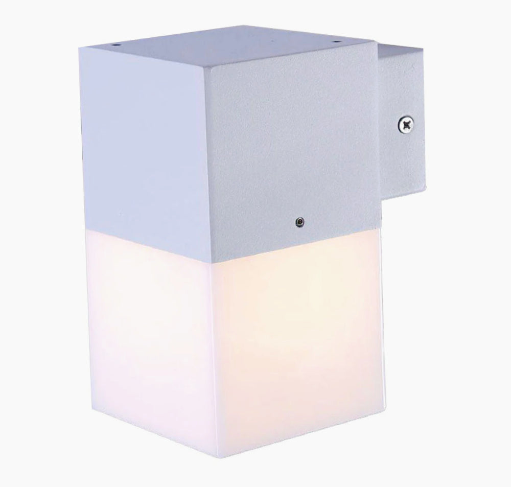 Lampada esterna in alluminio E27 – Impermeabile IP44, per facciate e balconi - ambraled