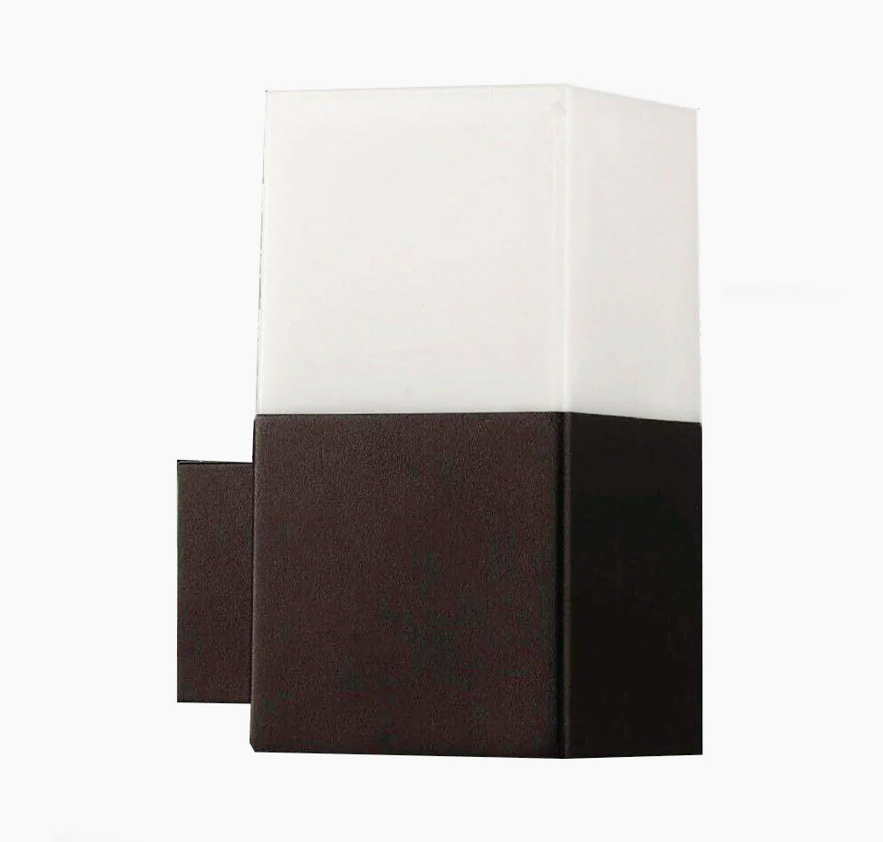 Lampada esterna in alluminio E27 – Impermeabile IP44, per facciate e balconi - ambraled