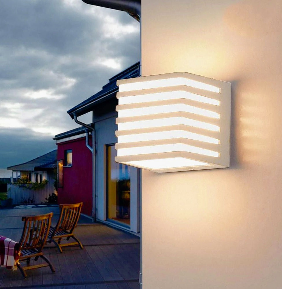 Applique cubo in LED per esterni – 10W tecnologia CCT IP54 - ambraled