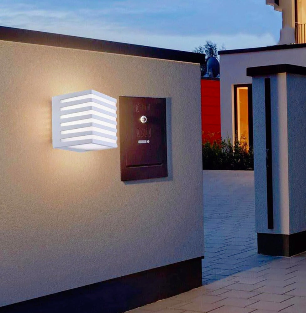 Applique cubo in LED per esterni – 10W tecnologia CCT IP54 - ambraled