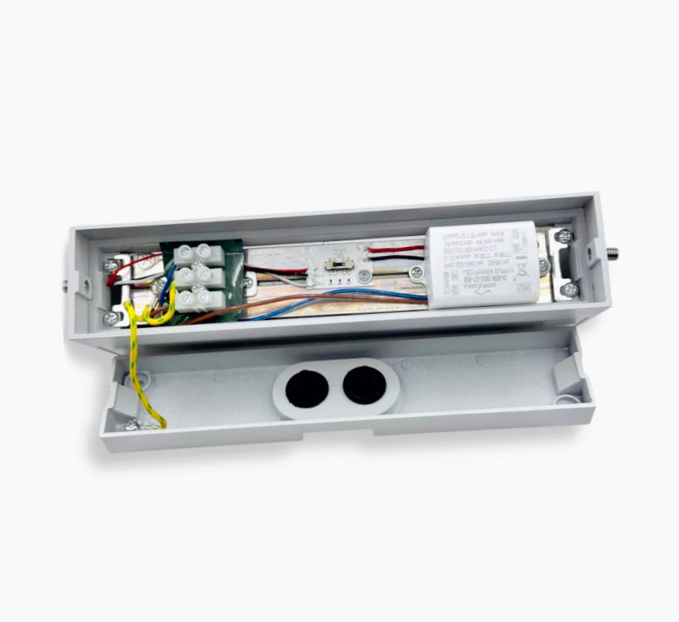 Applique LED esterna a doppia emissione 14W CCT IP65 – Illuminazione regolabile per esterni - ambraled