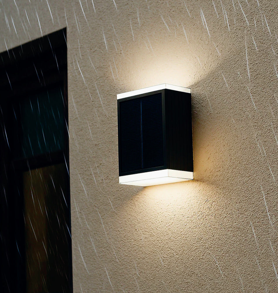 Applique solare 2W – Doppia emissione luce, tecnologia CCT regolabile, protezione IP54 - ambraled