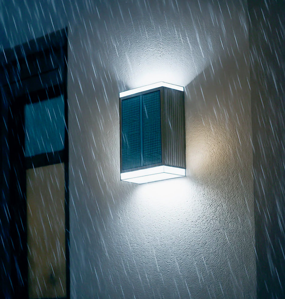 Applique solare 2W – Doppia emissione luce, tecnologia CCT regolabile, protezione IP54 - ambraled