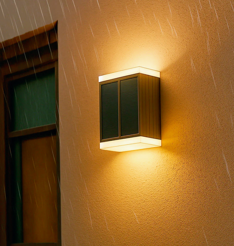 Applique solare 2W – Doppia emissione luce, tecnologia CCT regolabile, protezione IP54 - ambraled