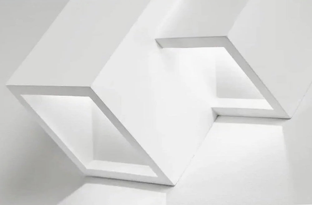 Applique in gesso per parete 2 cubi – Doppia emissione luce up & down attacco G9 - ambraled