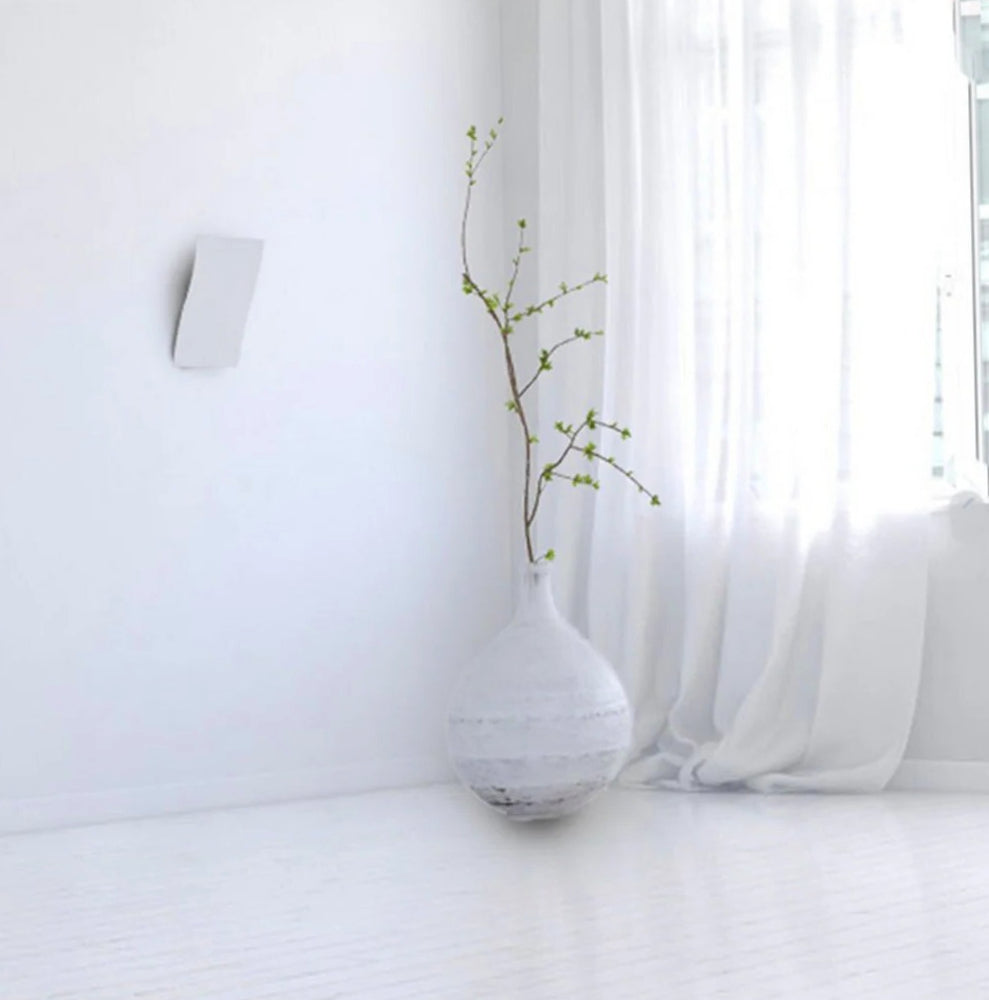 Applique in gesso rettangolare ondulato – Lampada muro verniciabile con attacco E14 - ambraled