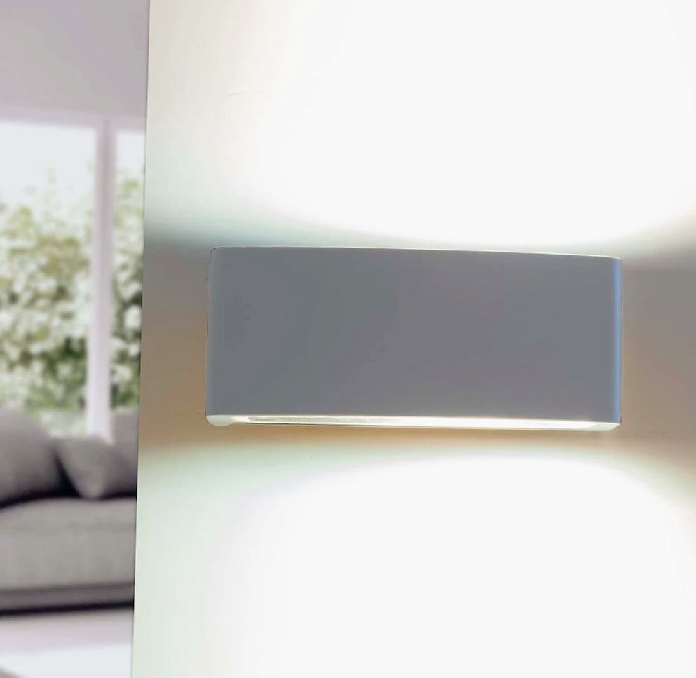 Applique parete esterna – Lampada da muro E27, doppia emissione luce, protezione IP65 - ambraled