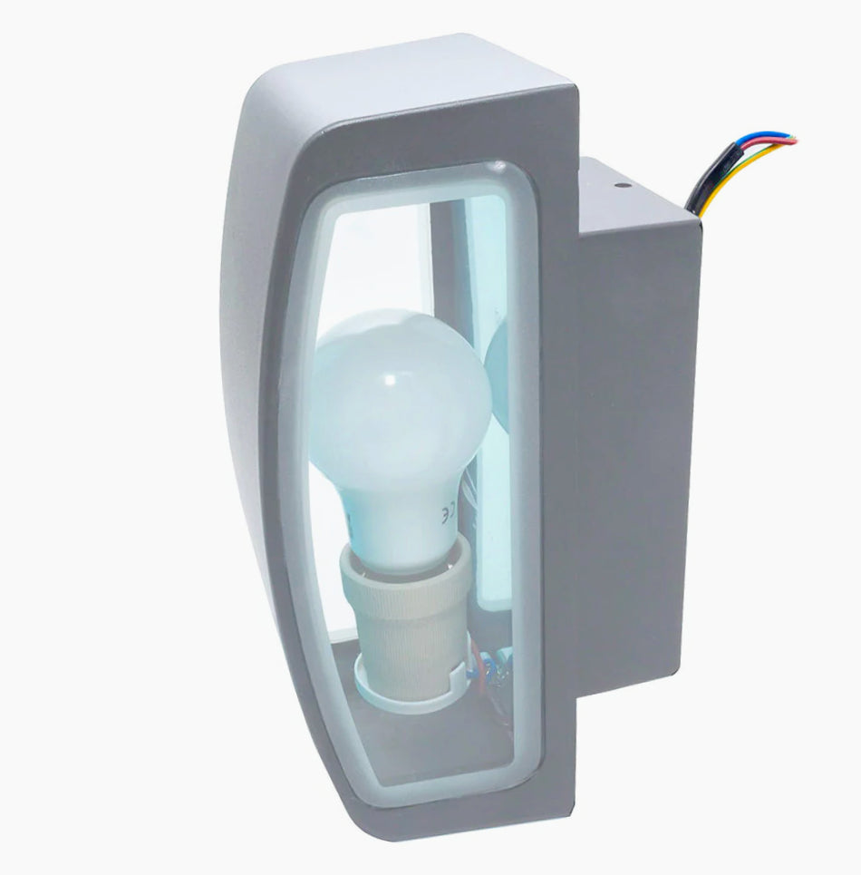 Applique parete esterna – Lampada da muro E27, doppia emissione luce, protezione IP65 - ambraled