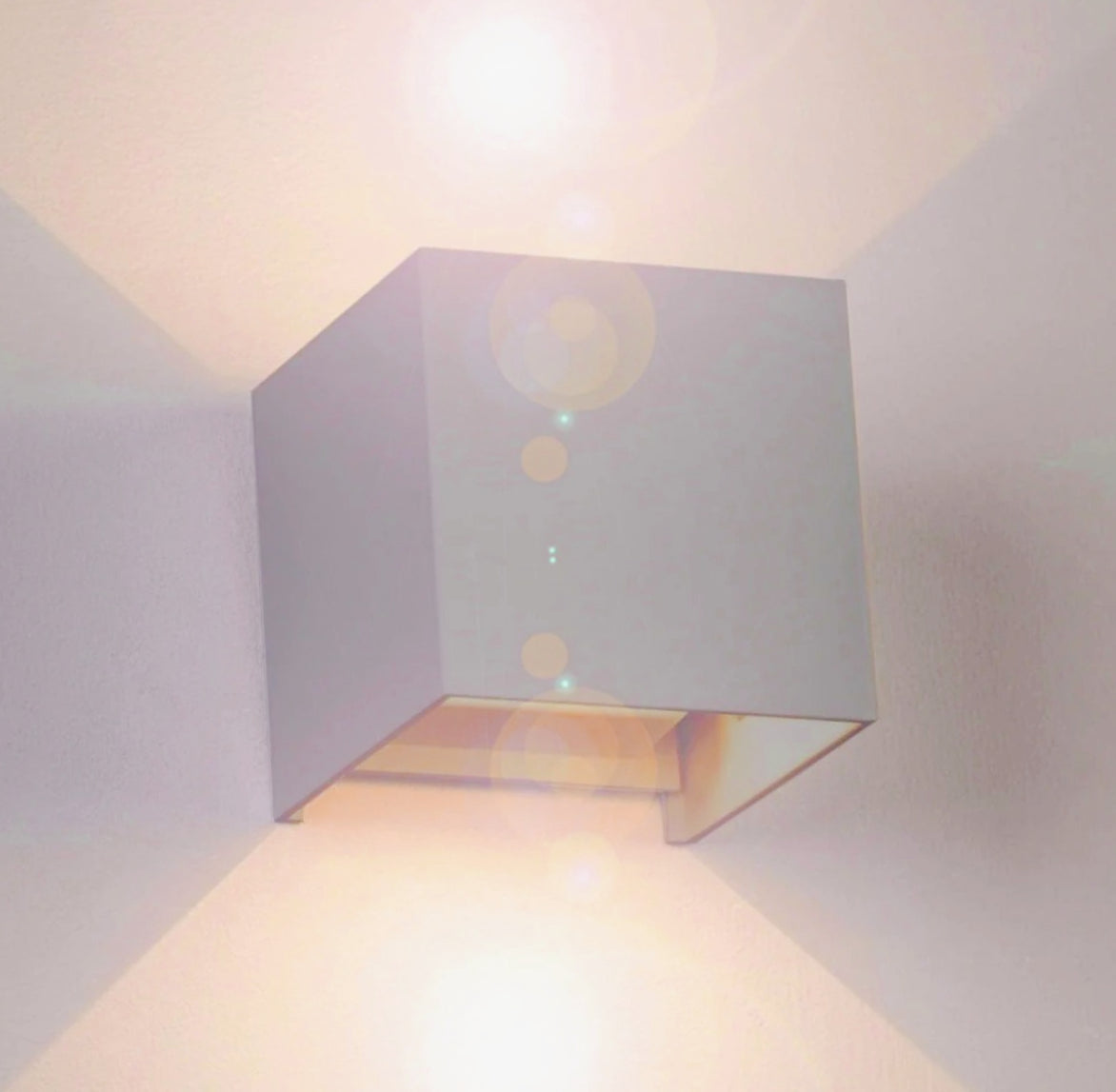 Applique LED COB 12W per parete grigia – Doppia emissione luce IP55 - ambraled