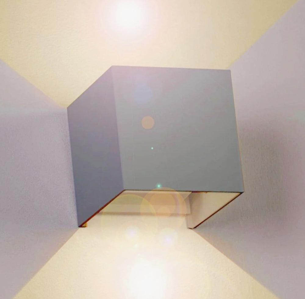 Applique LED COB 12W per parete grigia – Doppia emissione luce IP55 - ambraled