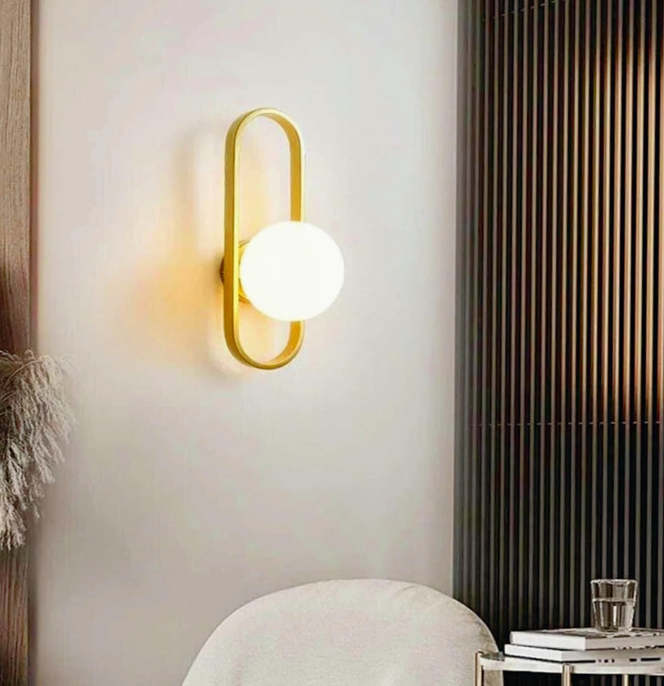Applique da parete minimal in metallo bronzo con sfera opaca G9 - ambraled