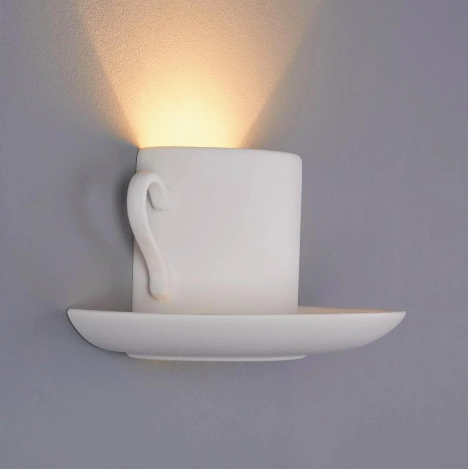 Applique in gesso a forma di tazza da caffè – Lampada muro verniciabile con attacco G9 - ambraled