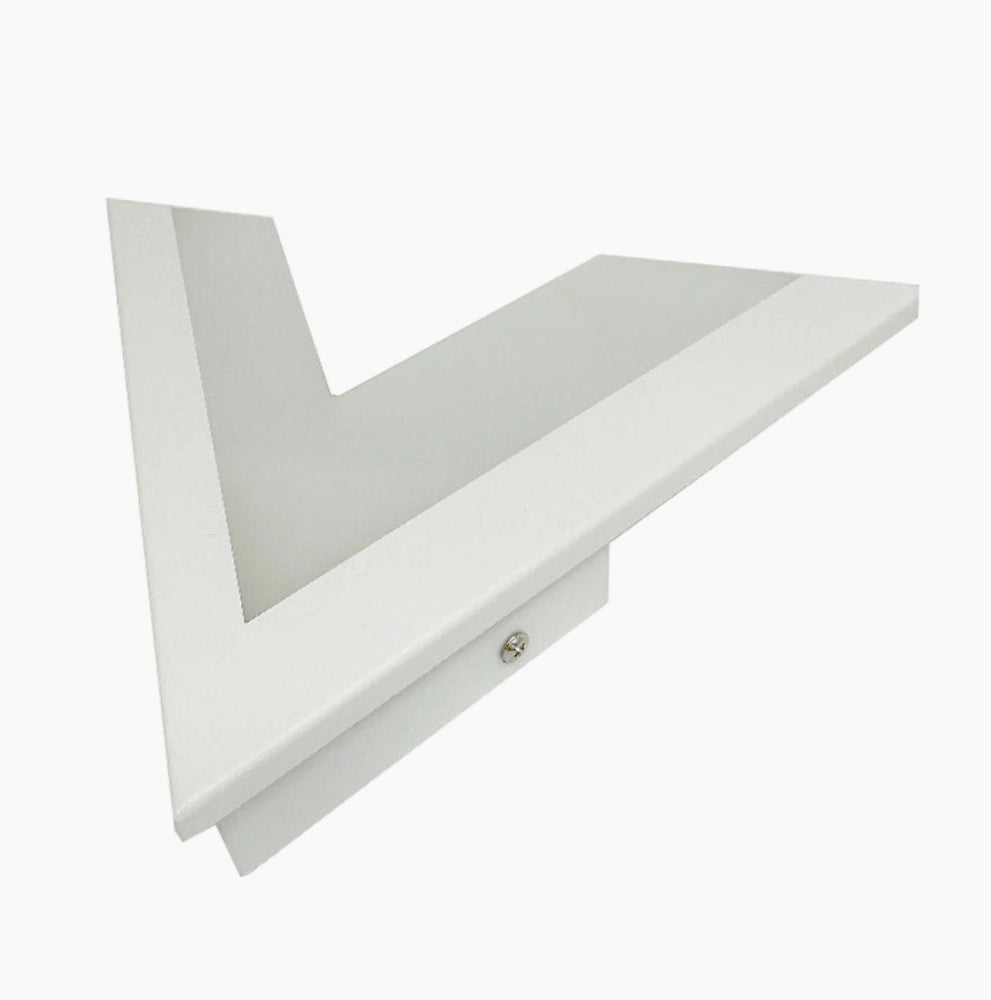 Applique LED a forma di V 9W – 3 temperature di luce regolabili - ambraled