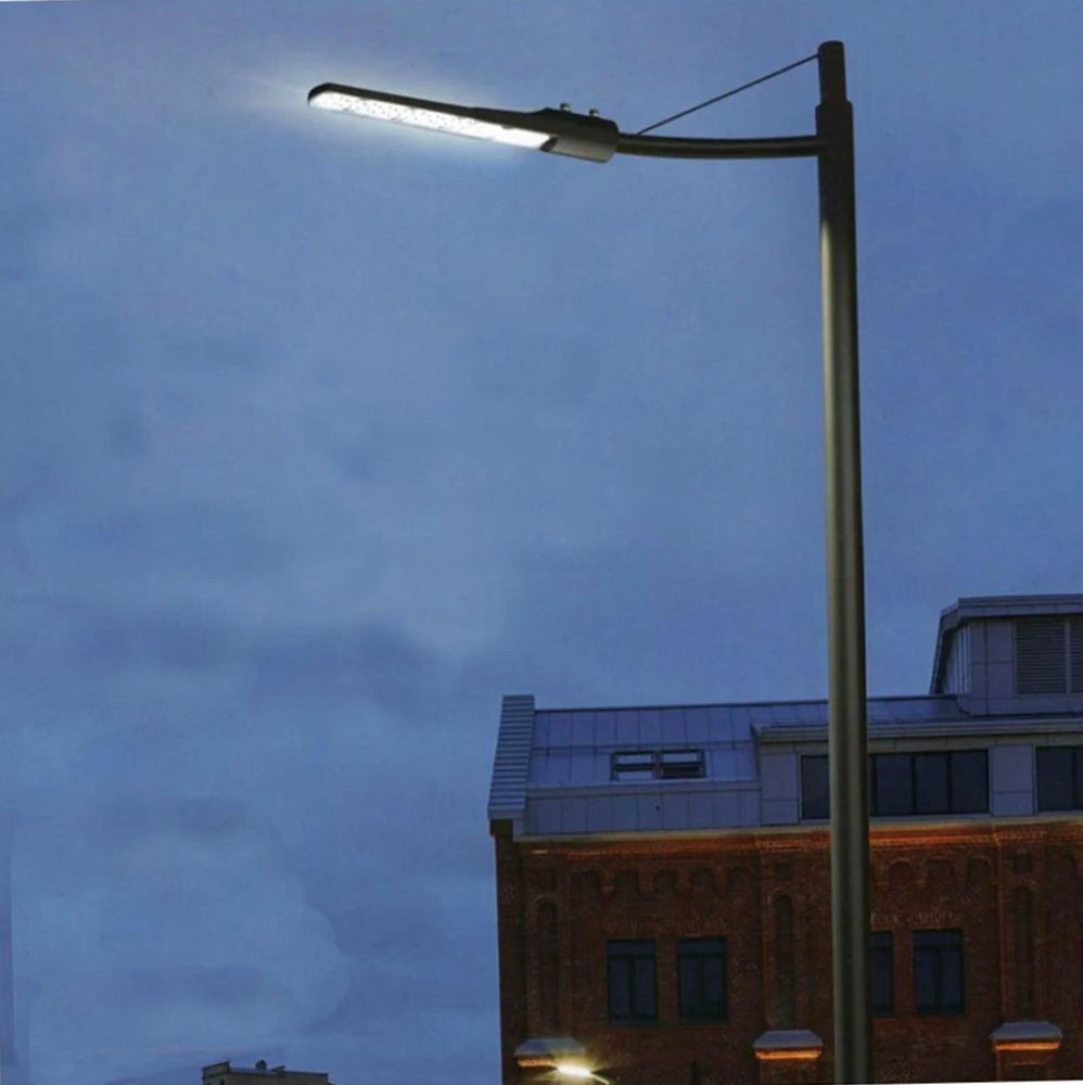Faro LED stradale 100W – inclinabile 90° 6500K IP65 - ambraled