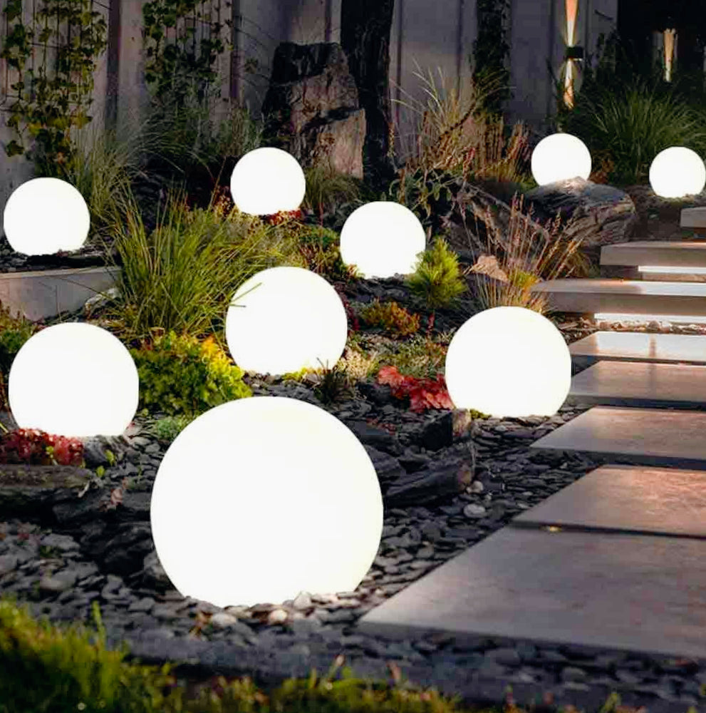 Lampada a sfera da giardino con piedino – Illuminazione esterna decorativa, attacco E27, varie misure - ambraled