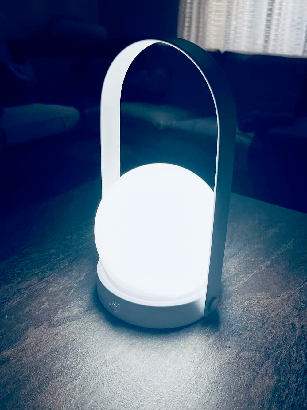 Lampada LED ricaricabile portatile – 3 colorazioni di luce (CCT) - ambraled