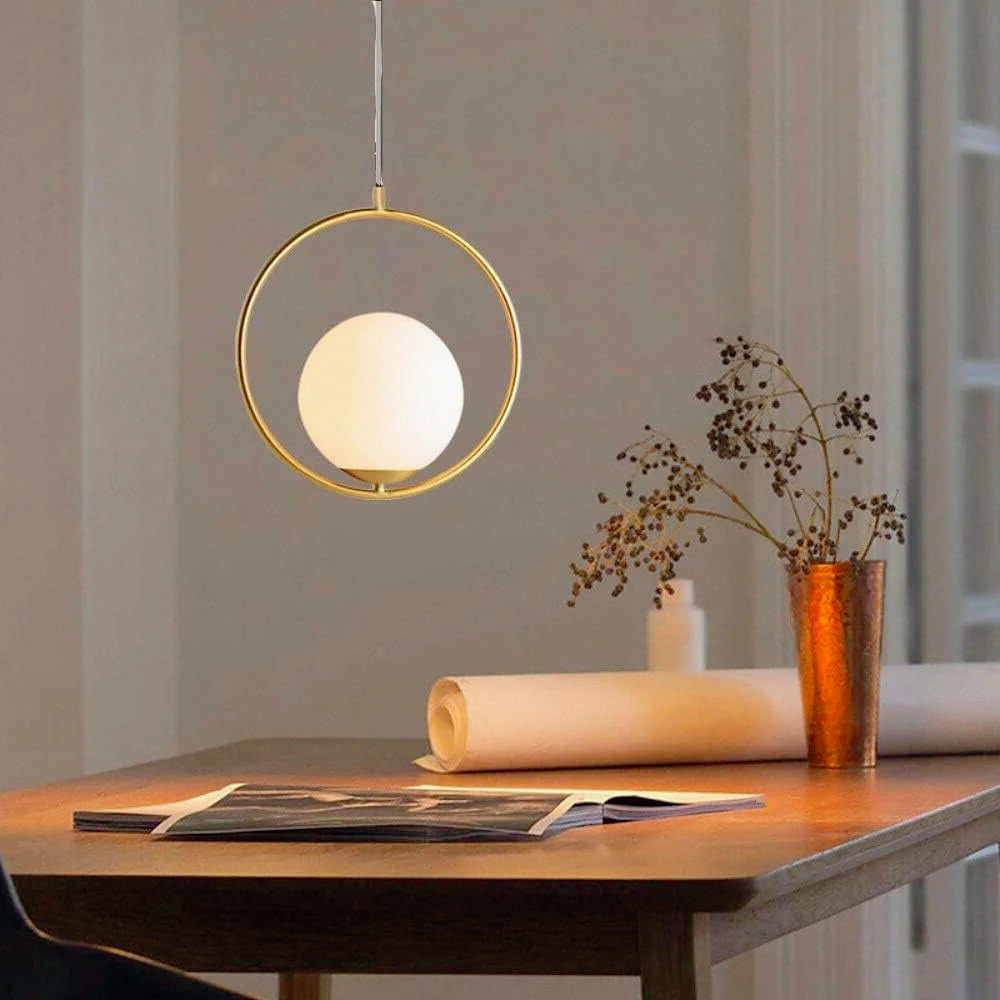 Lampadario minimalista con cerchio in metallo bronzo e sfera opaca G9 - ambraled