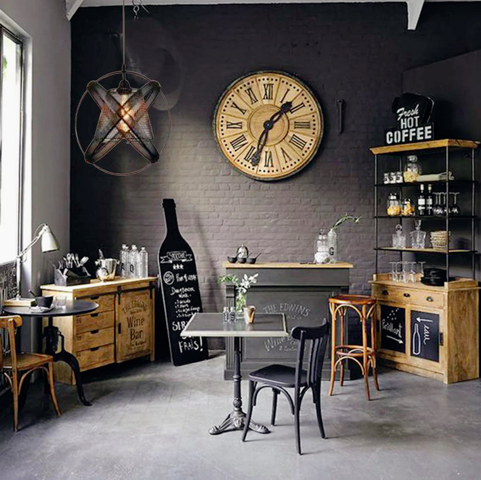 Lampadario sospensione nero con 3 anelli traforati – Attacco E27, design moderno - ambraled