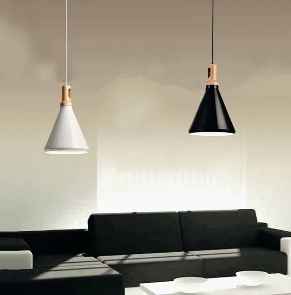 Lampadario industriale pendente – Metallo a cono, nero e bianco, base E27 - ambraled