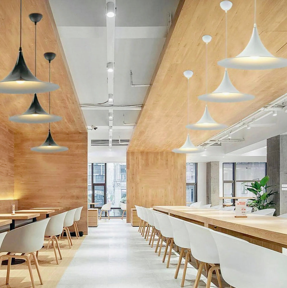 Lampadario stile contemporaneo in metallo decorativo – Attacco E27 - ambraled