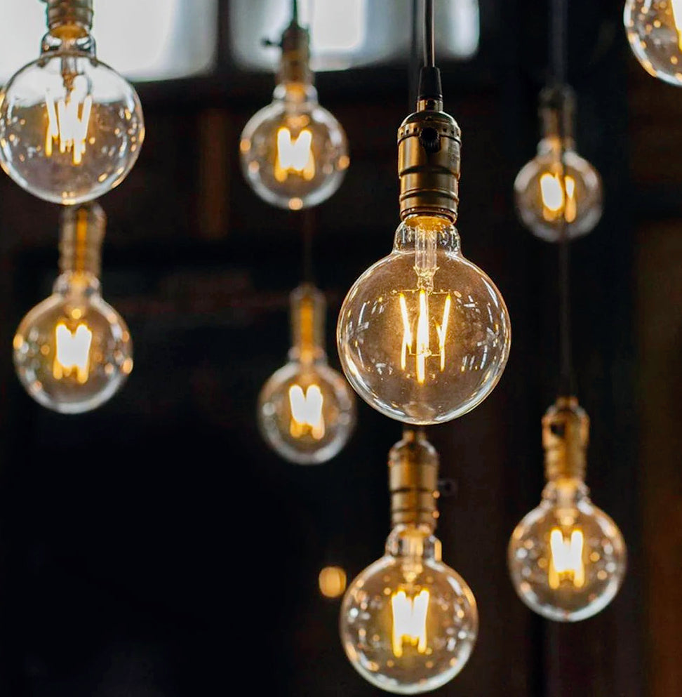 Lampadina LED filamento E27 18W – Sfera in vetro 2700K/4000K - ambraled
