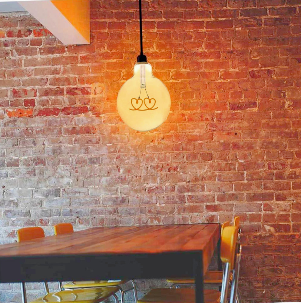 Lampadina LED a filamento ambrata E27 4W – Due CUORI, luce calda - ambraled