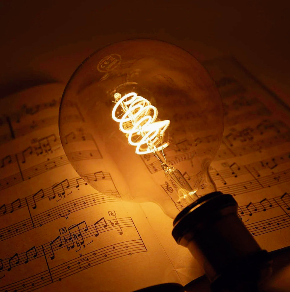Lampadina LED spirale filamento 4W E27 – Vetro ambrato 3000K - ambraled