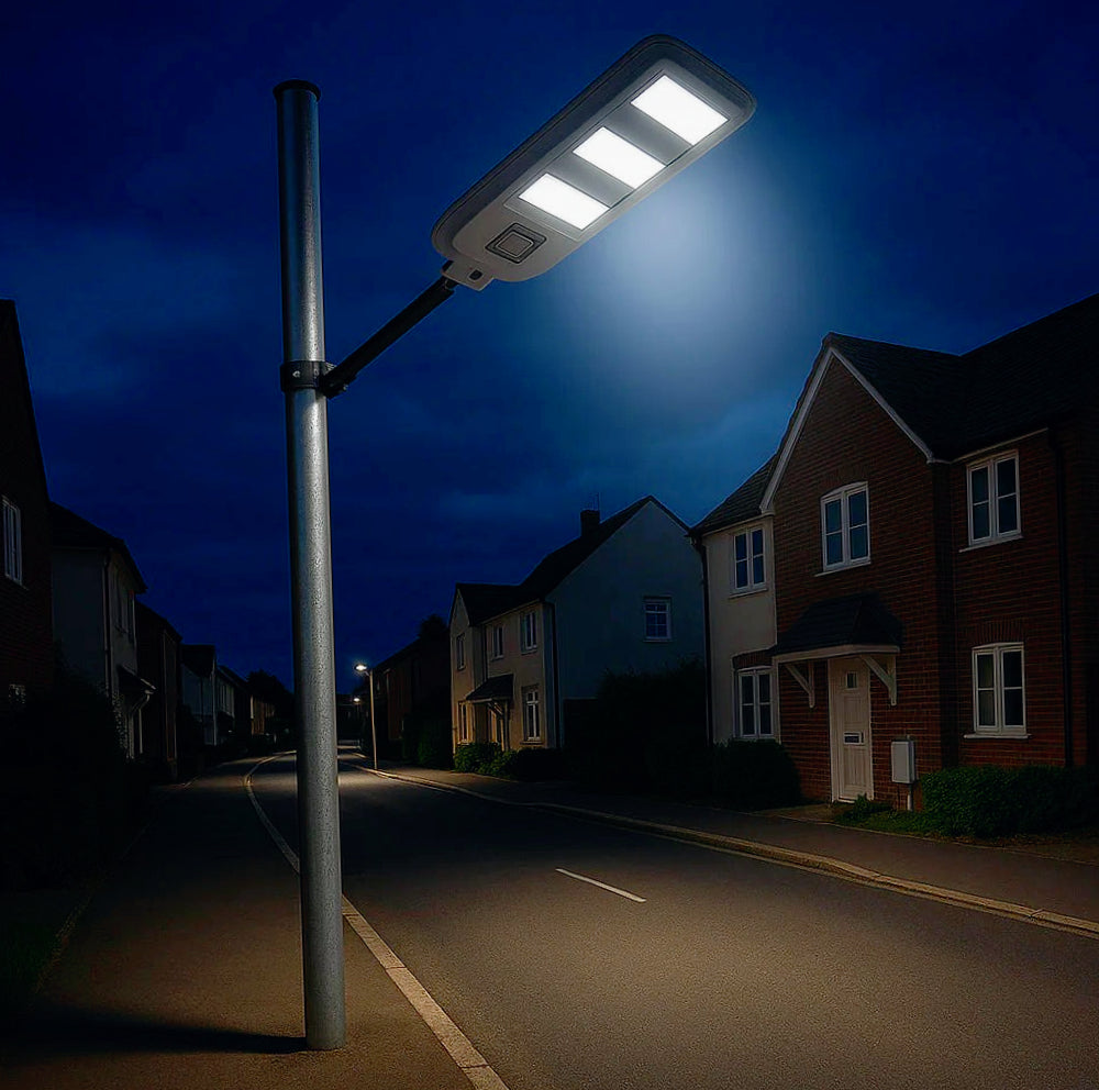 Lampione faro solare LED 160W – Sensore prossimità IP65 con palo - ambraled
