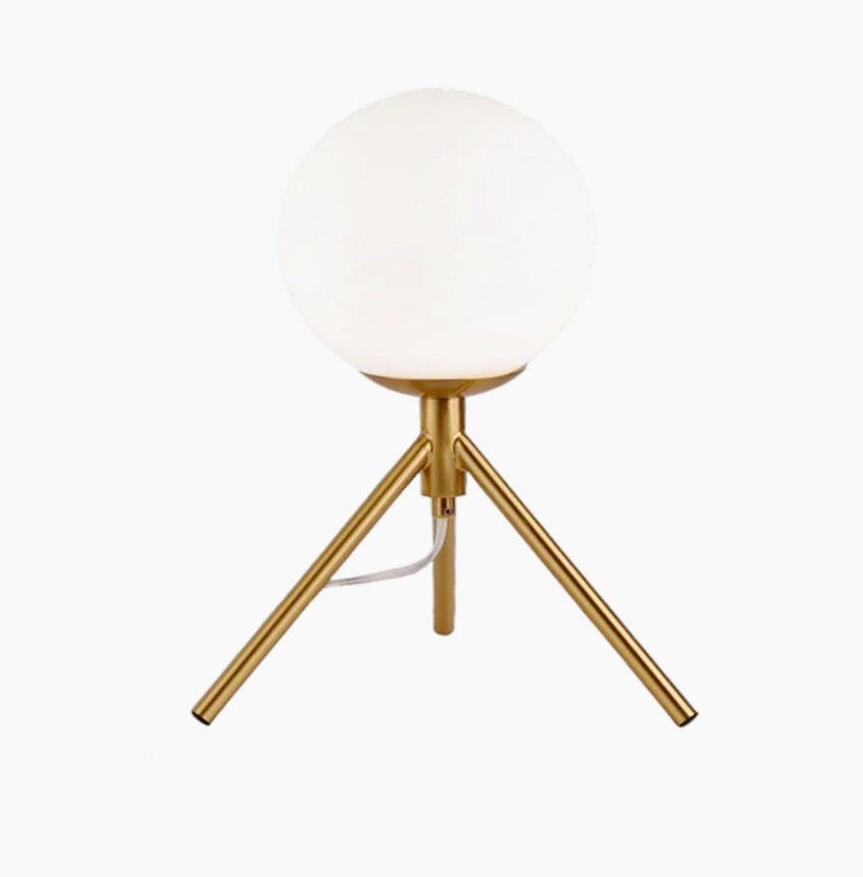 Lampada da tavolo in bronzo a treppiedi – Con sfera opaca e lampadina G9 "Lume" - ambraled