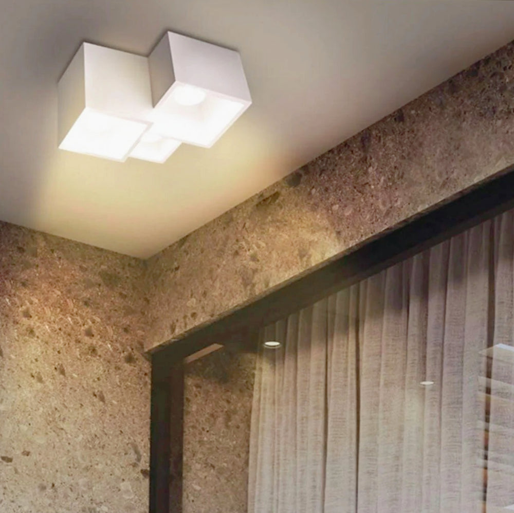 Lampada in gesso da soffitto a 3 cubi – Lampadario verniciabile con lampade GU10 - ambraled