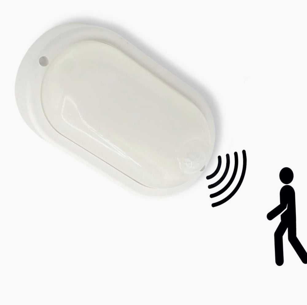 Plafoniera led con sensore di movimento 9W 6500k tonda o ovale IP56 - ambraled