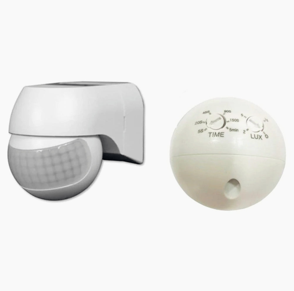 Sensore di movimento a infrarossi per luce fino a 800 W, con regolazioni, angolo di copertura 180° e protezione IP44 - ambraled